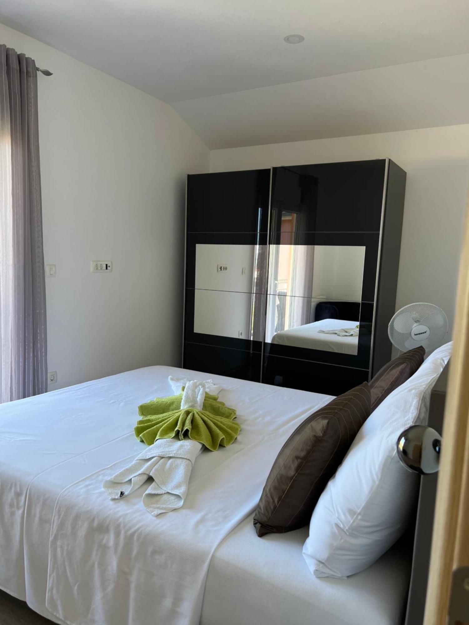 Apartment Marija 2 Near Split Kaštela Exteriör bild