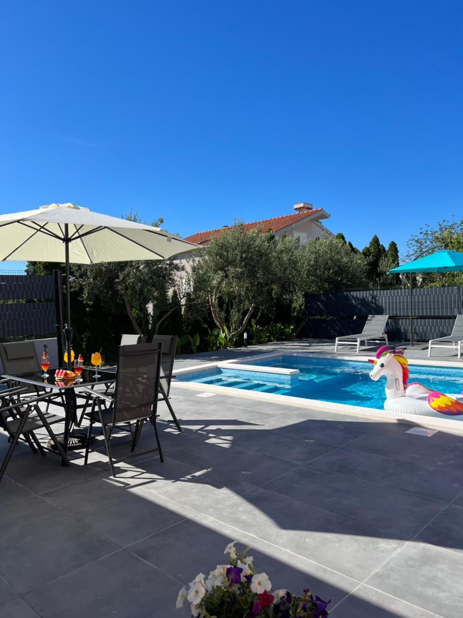 Apartment Marija 2 Near Split Kaštela Exteriör bild