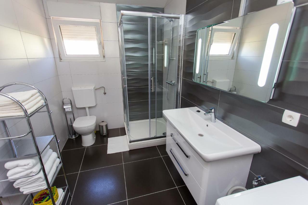 Apartment Marija 2 Near Split Kaštela Exteriör bild